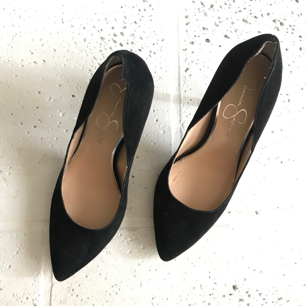 🖤 black suede pointy toe pumps 🖤